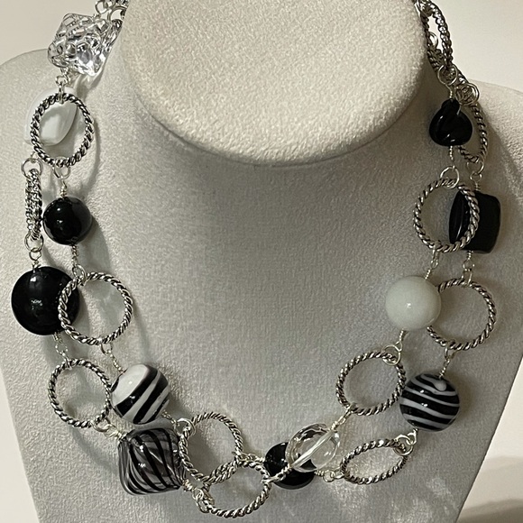 Handmade Murano Glass Necklace - Picture 2 of 4